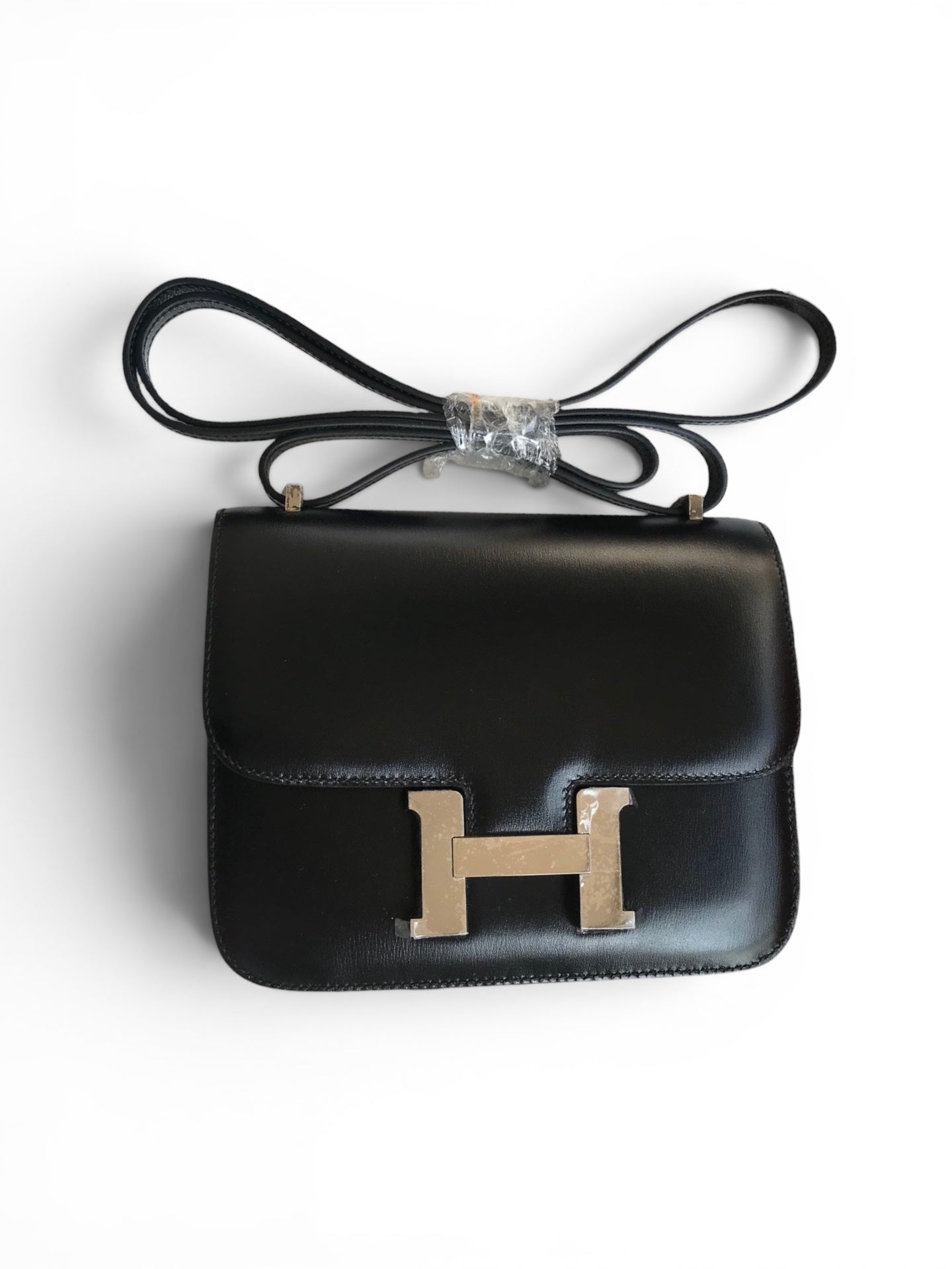 Constance 19 Box Leather Handbag