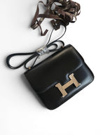Constance 19 Box Leather Handbag