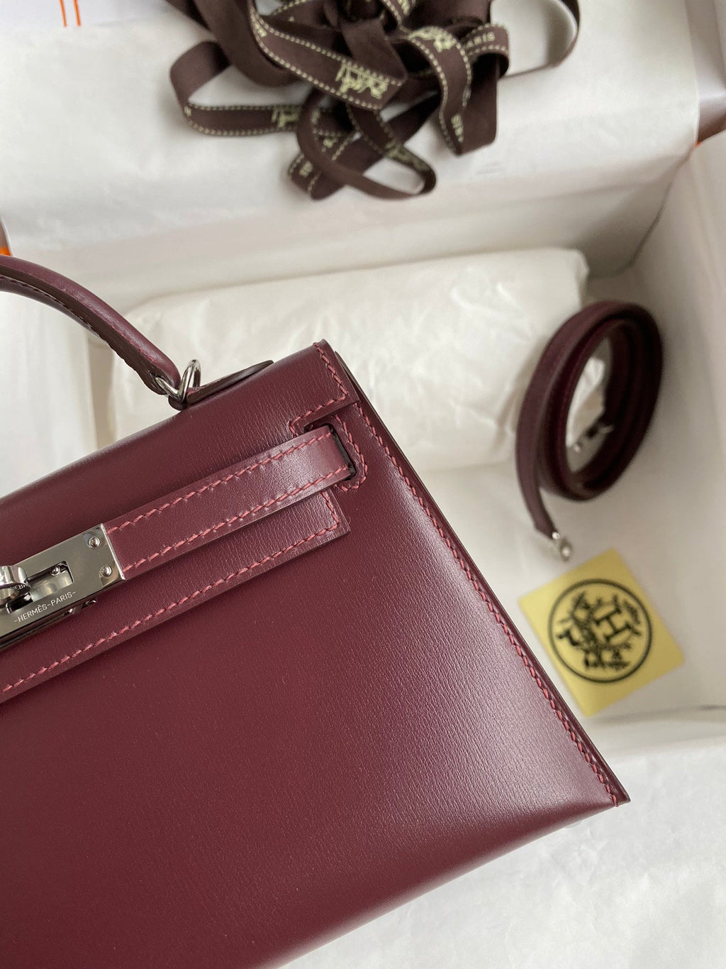 Mini Kelly 19cm Box Leather Handbag